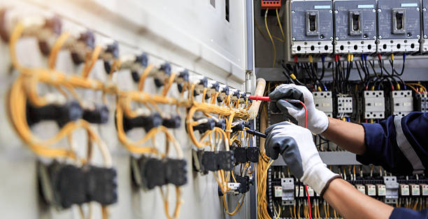 Professional Electrician technician working in Isle of Wight County County, VA